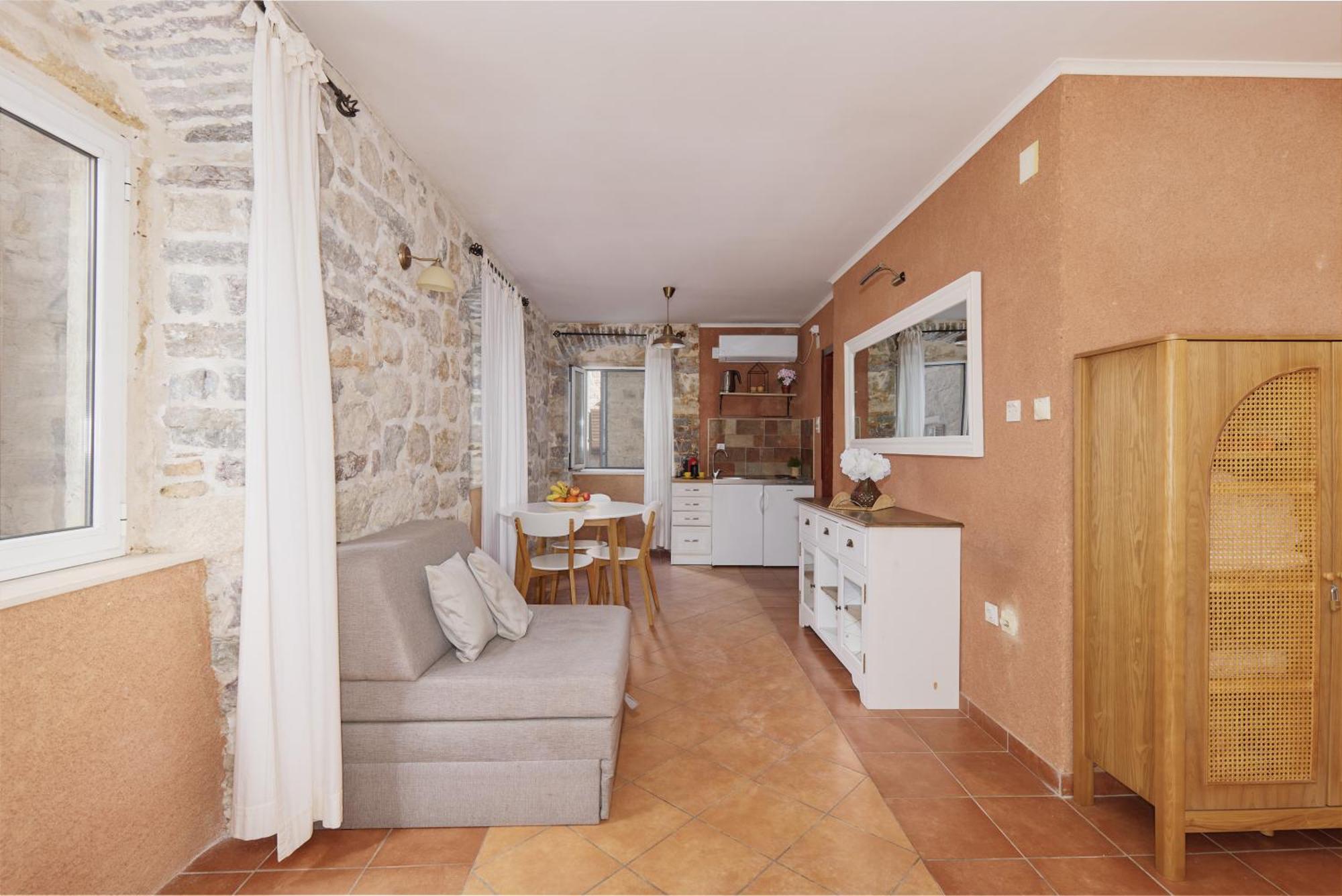 Apartment G-apart